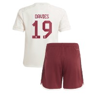 Otroški Nogometni dresi Bayern Munich Alphonso Davies #19 Tretji 2023-24 Kratek Rokav (+ Kratke hlače)